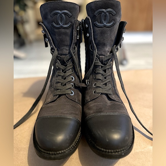 Chanel Veau Velour Lace-Up Boots - GREY - Size 40 - Picture 2 of 10